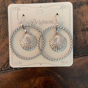 Adorable beach earrings